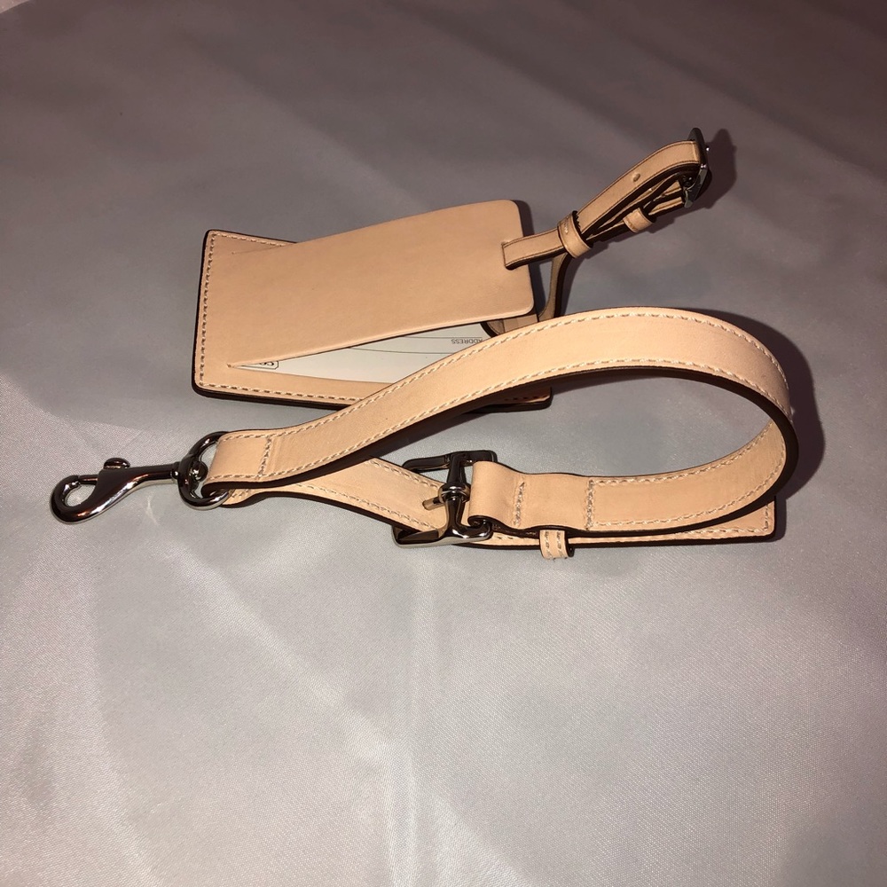 Coach accessory set